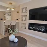 Duplex Plaza Ole דירה